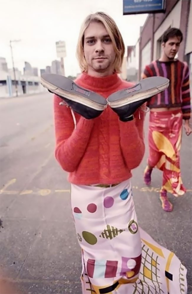 # 三十年前，這位搖滾傳奇因為舒服穿上女性的洋裝：最了解 Kurt Cobain 的設計師宮下貴裕和 The Soloist. SS23 7