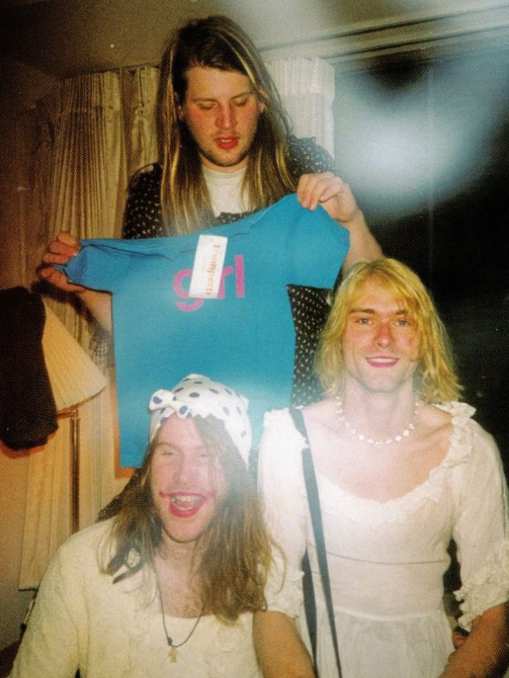 # 三十年前，這位搖滾傳奇因為舒服穿上女性的洋裝：最了解 Kurt Cobain 的設計師宮下貴裕和 The Soloist. SS23 11