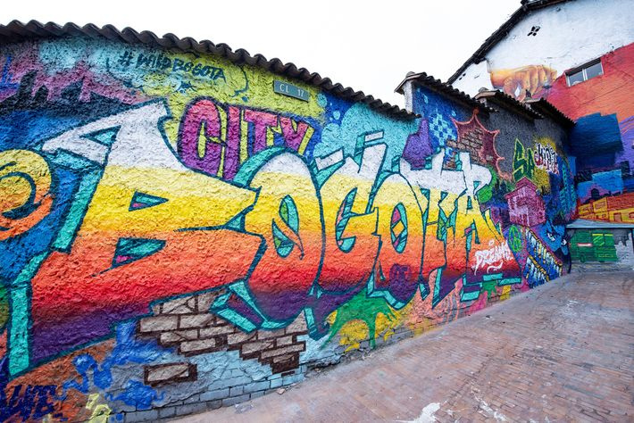 # 小賈斯汀在路上亂塗鴉，卻改變了一個國家的法律：「塗鴉之城」波哥大有今天，都靠 Justin Bieber？ 28