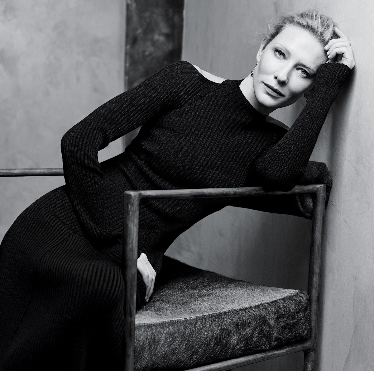 # 女性魅力和演技都點滿的她，帥起來卻又比好萊塢男性更帥：從穿衣到人生哲學都值得敬佩的 Cate Blanchett 1