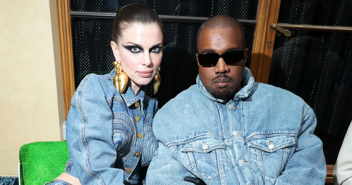 # 一本「有毒關係」的寫真《PTSD》（創傷後壓力症候群）： Julia Fox 早年深入地下次文化的一面 14